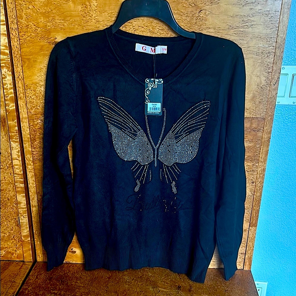 NWT. GM Fashion Black Butterfly V-neck Sweater